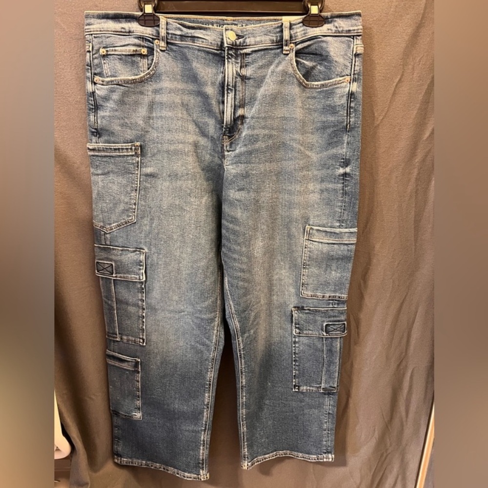 NWT American Eagle high rise baggy straight cargo jeans size 20